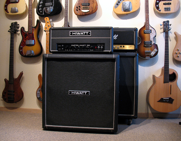 Hiwatt Coustom 100 amp + Hiwatt SE 4122 cab